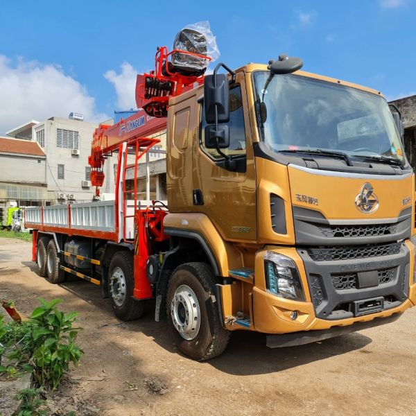 Cho thuê xe tải Daewoo 3 chân 12 tấn gắn cần cẩu CSM 5 tấn 4 khúc Cho thuê xe tải Daewoo 3 chân 12 tấn gắn cần cẩu CSM 5 tấn 4 khúc