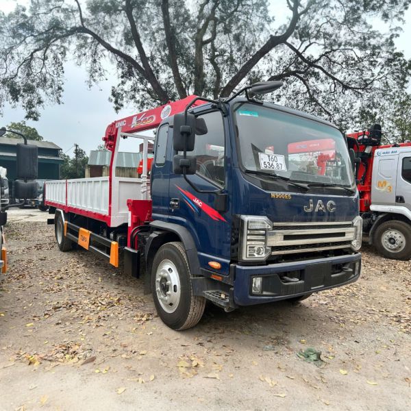 Cho thuê xe tải Jac 3,5 tấn gắn cần cẩu Unic 3 khúc