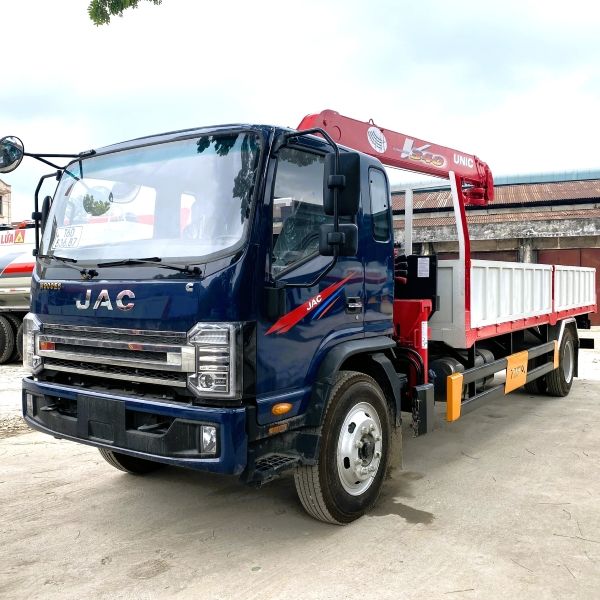 Cho thuê xe tải Jac 3,5 tấn gắn cần cẩu Unic 3 khúc