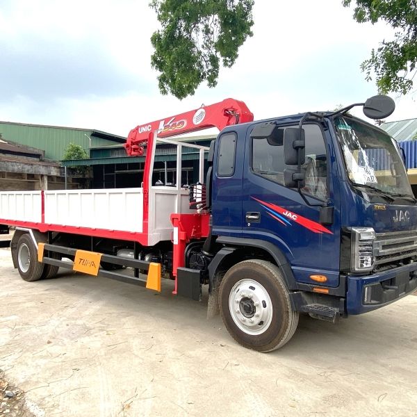 Cho thuê xe tải Jac 3,5 tấn gắn cần cẩu Unic 3 khúc