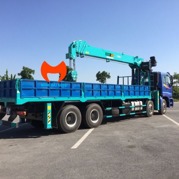 Cho thuê xe tải Thaco Auman 20 tấn 5 chân gắn cần cẩu Sangdo